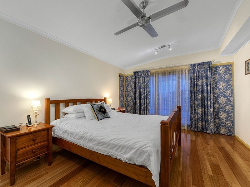 14 Thomas Street, Grange QLD 4051