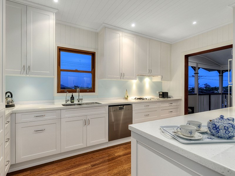 14 Thomas Street, Grange QLD 4051