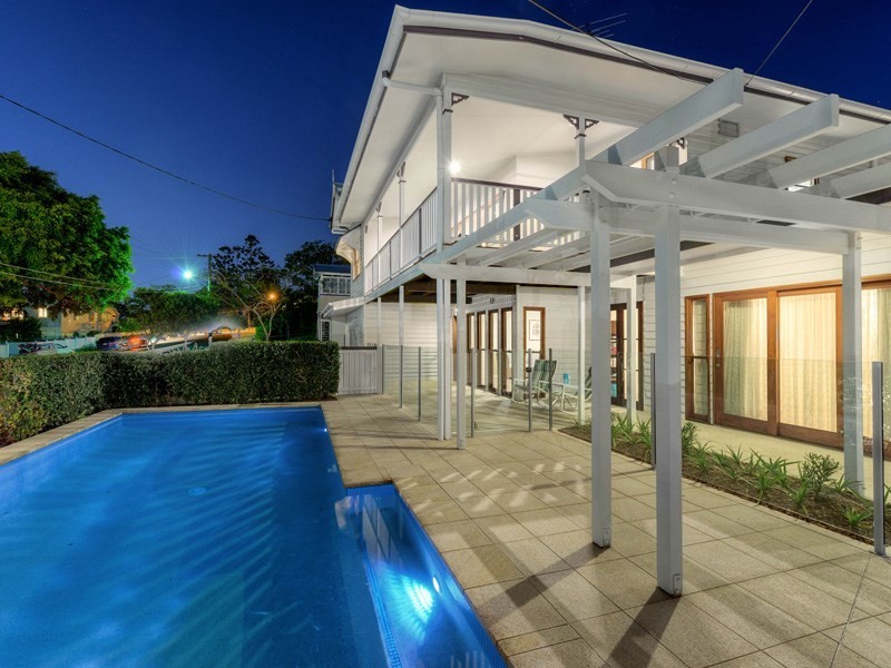 14 Thomas Street, Grange QLD 4051