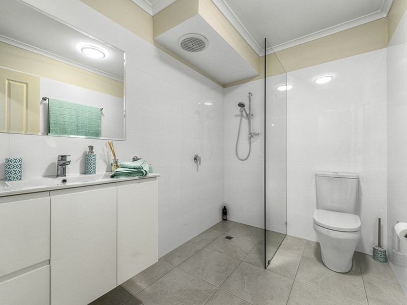 14 Thomas Street, Grange QLD 4051