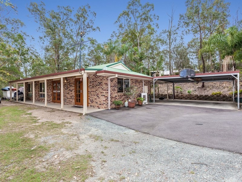 5 Hoare Court, Bunya QLD 4055