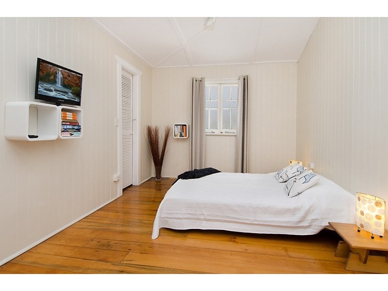 64 Clarke Street, Hendra QLD 4011