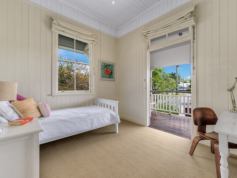 33 Brook Street, Windsor QLD 4030