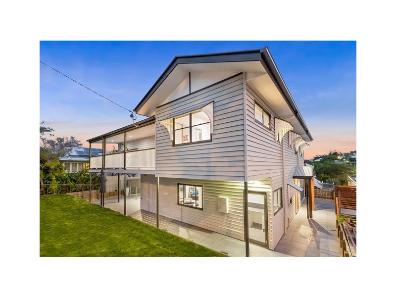 25 Thomas Street, Grange QLD 4051