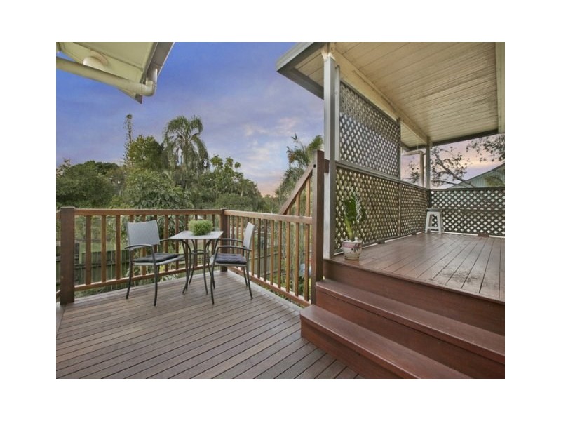 2 Jordan Street, Greenslopes QLD 4120