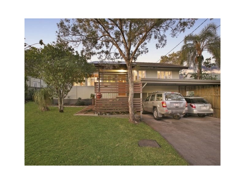 2 Jordan Street, Greenslopes QLD 4120