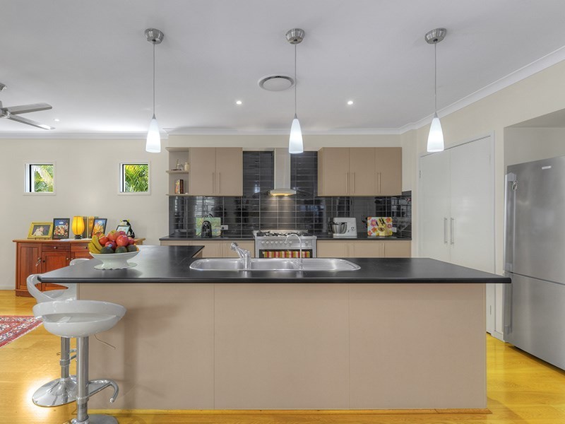 12 Barrhead Street, Wavell Heights QLD 4012