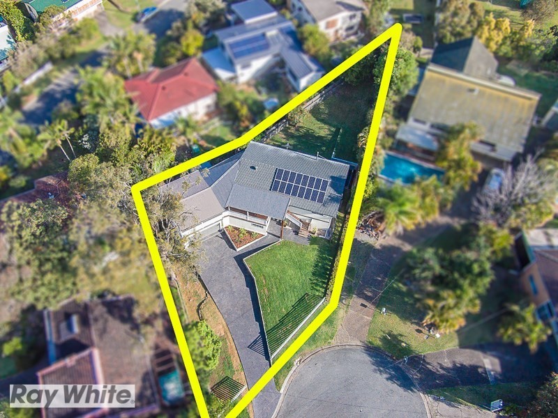 3 Baronia Court, Everton Hills QLD 4053