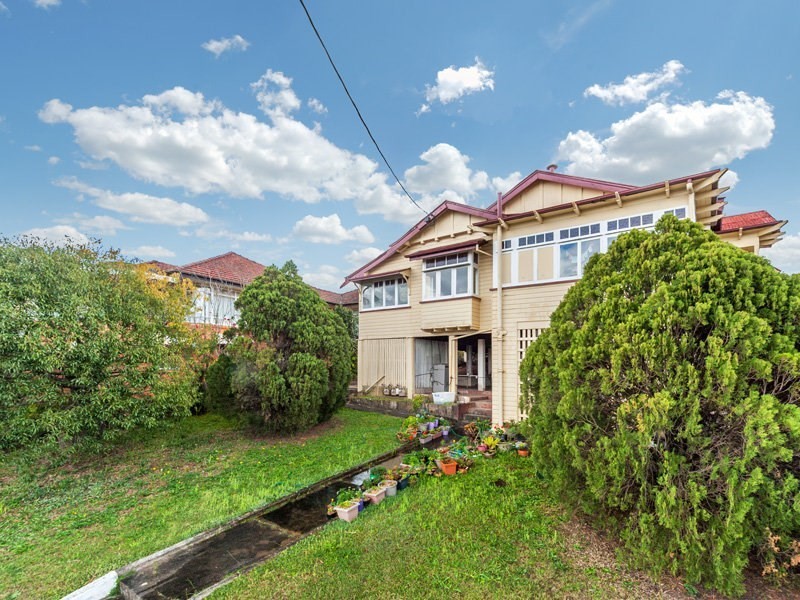 2/57 Days Road, Grange QLD 4051