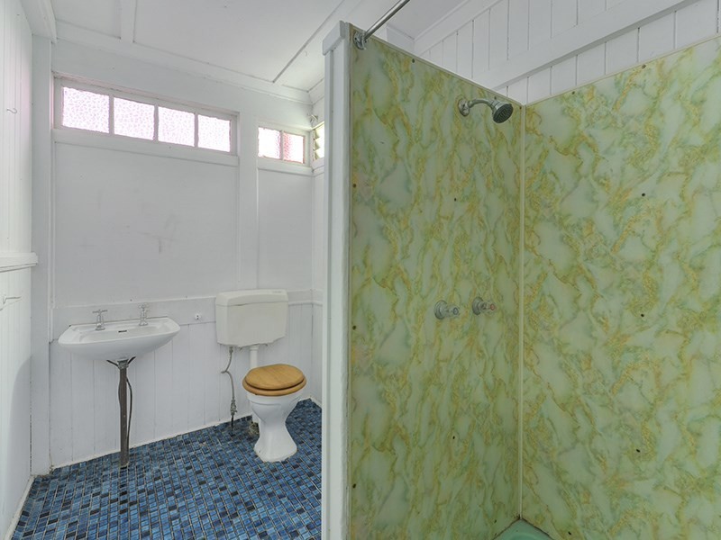 2/57 Days Road, Grange QLD 4051