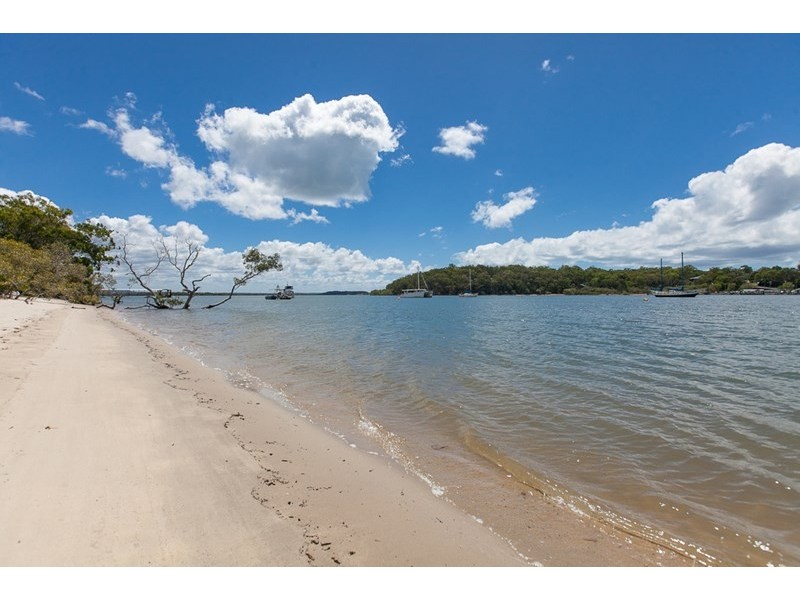 26 Treasure Island Avenue, Karragarra Island QLD 4184