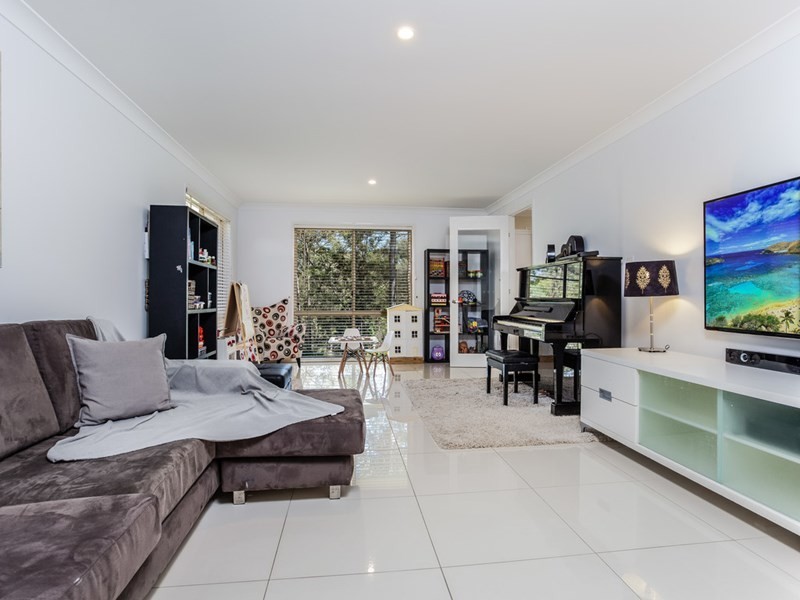 86 Weston Drive, Bunya QLD 4055