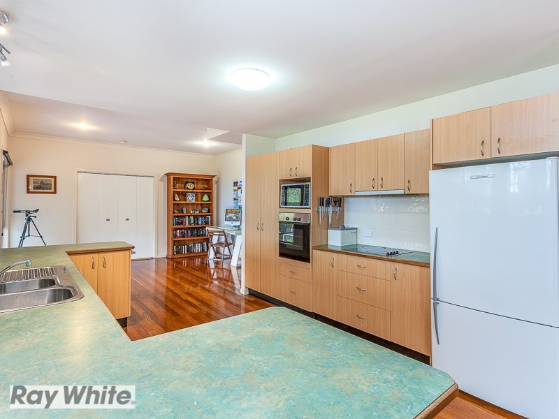 83 Outlook Terrace, Ferny Grove QLD 4055