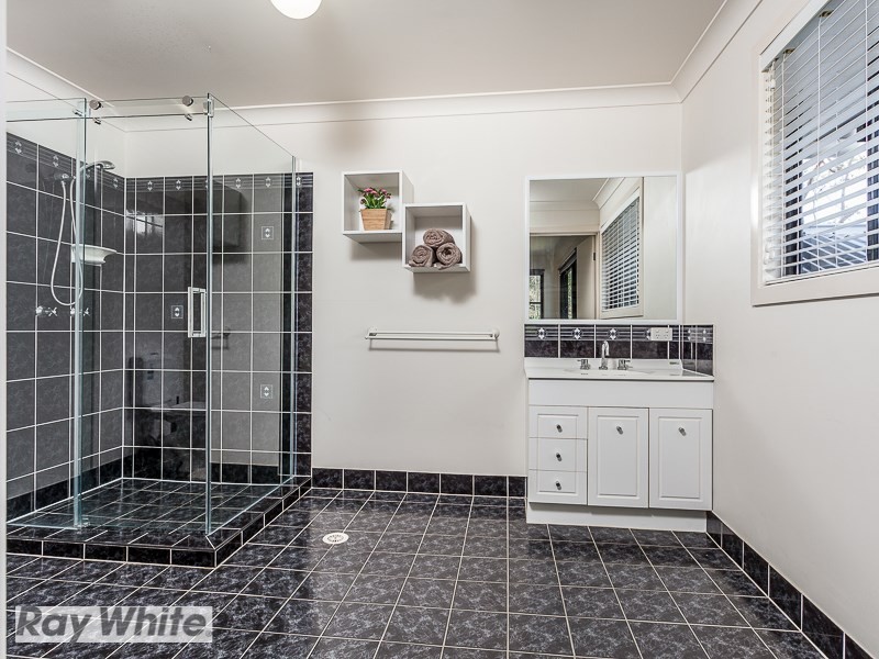 83 Outlook Terrace, Ferny Grove QLD 4055