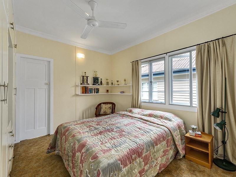 46 Crawford Avenue, Stafford QLD 4053