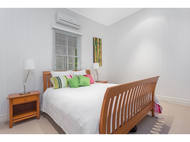 25 Badger Street, Newmarket QLD 4051