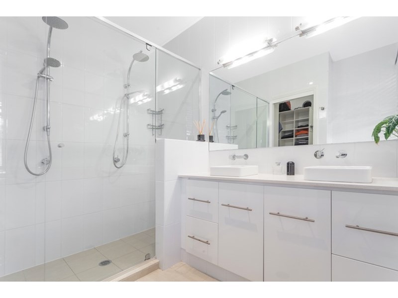 25 Badger Street, Newmarket QLD 4051