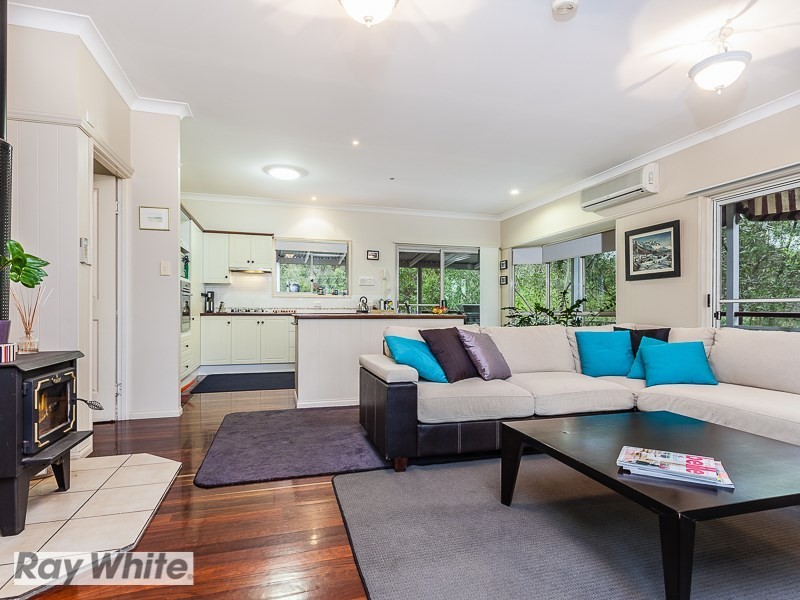 7 Hoare Court, Bunya QLD 4055