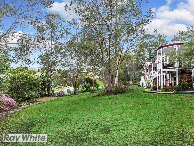 7 Hoare Court, Bunya QLD 4055