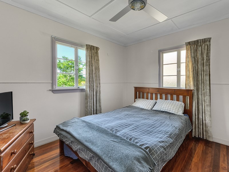 31 Webb Street, Stafford QLD 4053