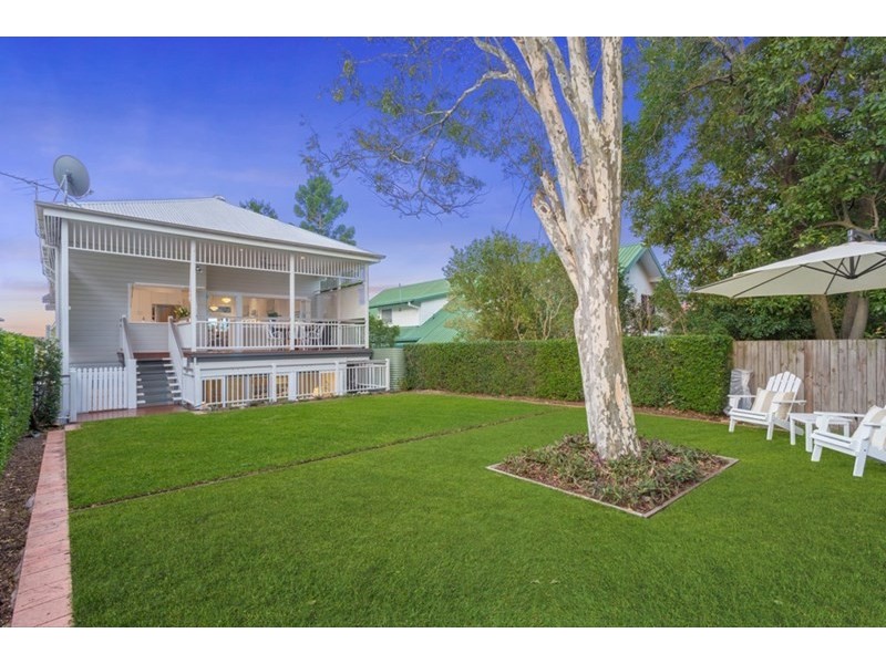 22 Evelyn Street, Grange QLD 4051