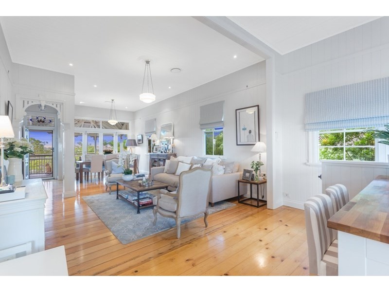 22 Evelyn Street, Grange QLD 4051