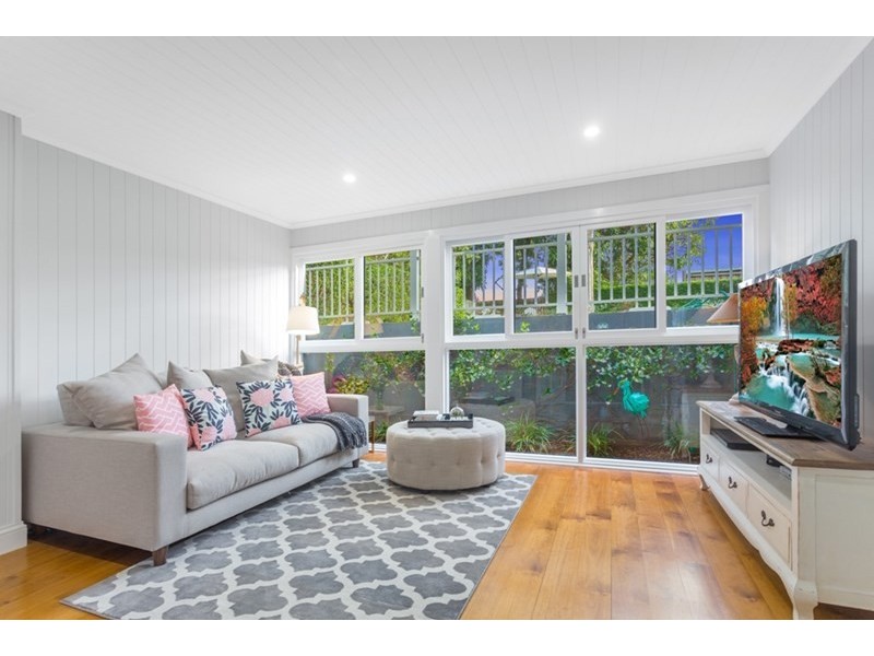 22 Evelyn Street, Grange QLD 4051