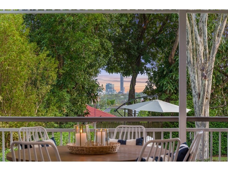 22 Evelyn Street, Grange QLD 4051