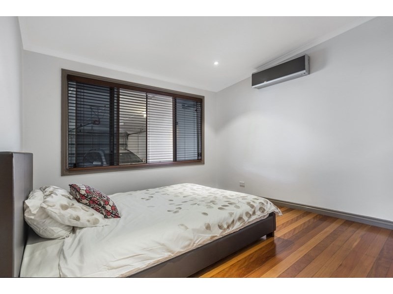 16 Greenway Street, Grange QLD 4051