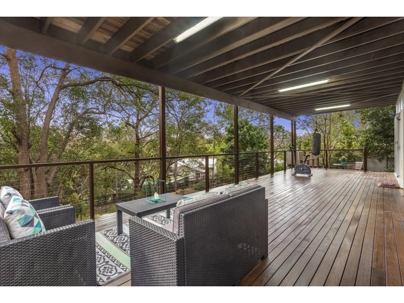 16 Greenway Street, Grange QLD 4051