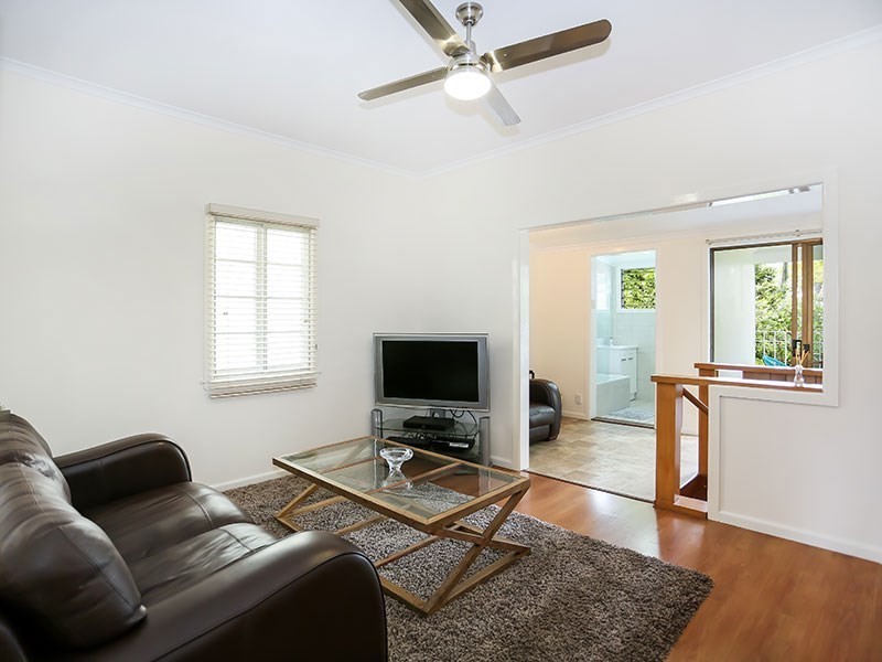 5 Broadway Street, Red Hill QLD 4059