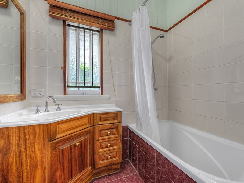 45 Lansdowne Street, Newmarket QLD 4051