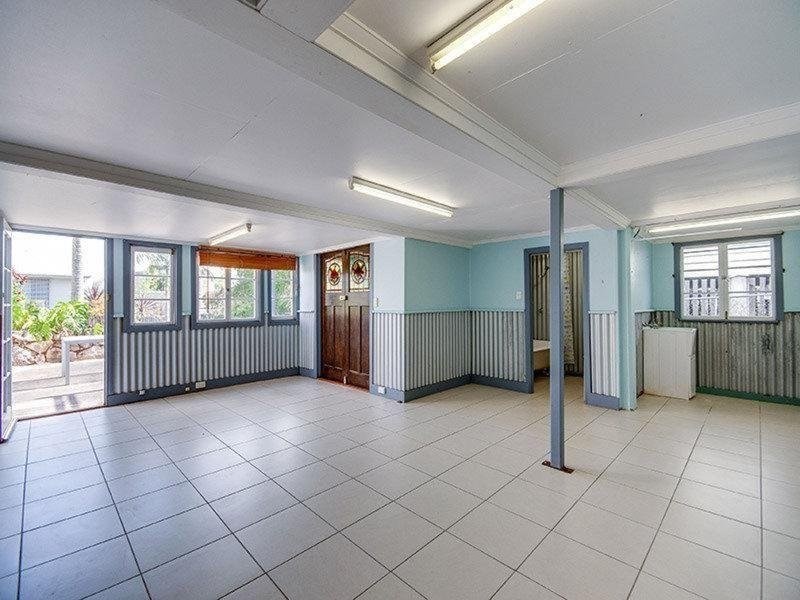 153 Main Avenue, Windsor QLD 4030