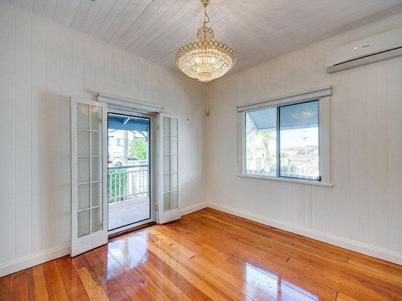 153 Main Avenue, Windsor QLD 4030