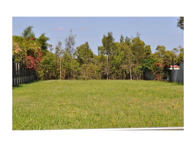 35 Chaseley Street, Nudgee Beach QLD 4014