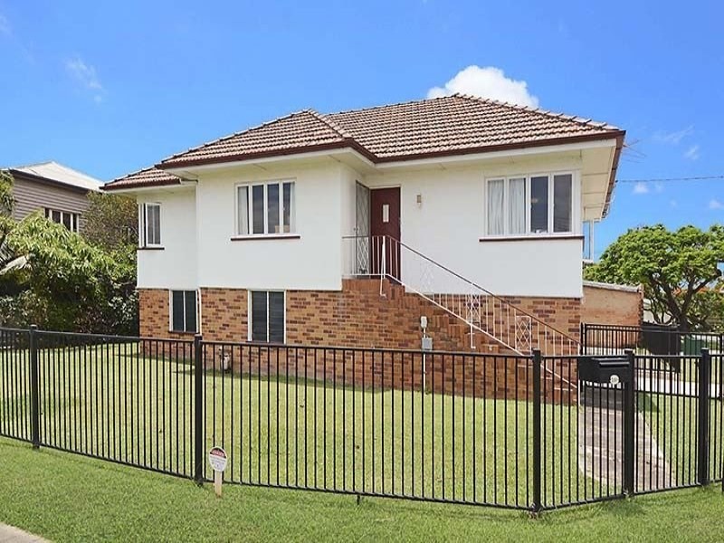 2 Golden Square, Hendra QLD 4011