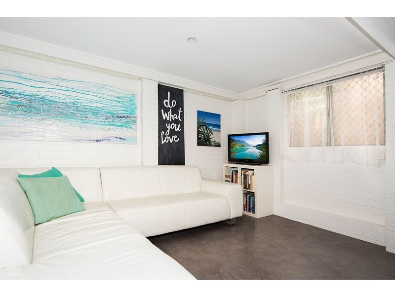 8 Gilmour Street, Chermside West QLD 4032