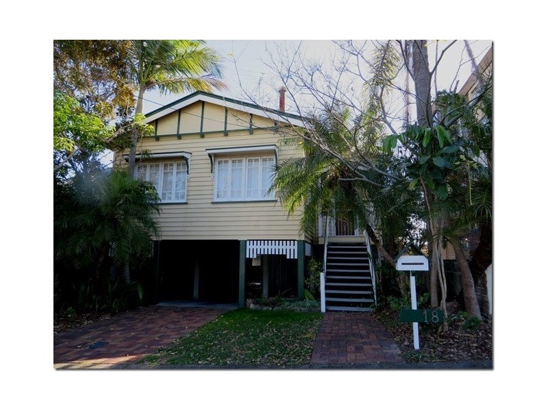 18 Rosemount Terrace, Windsor QLD 4030