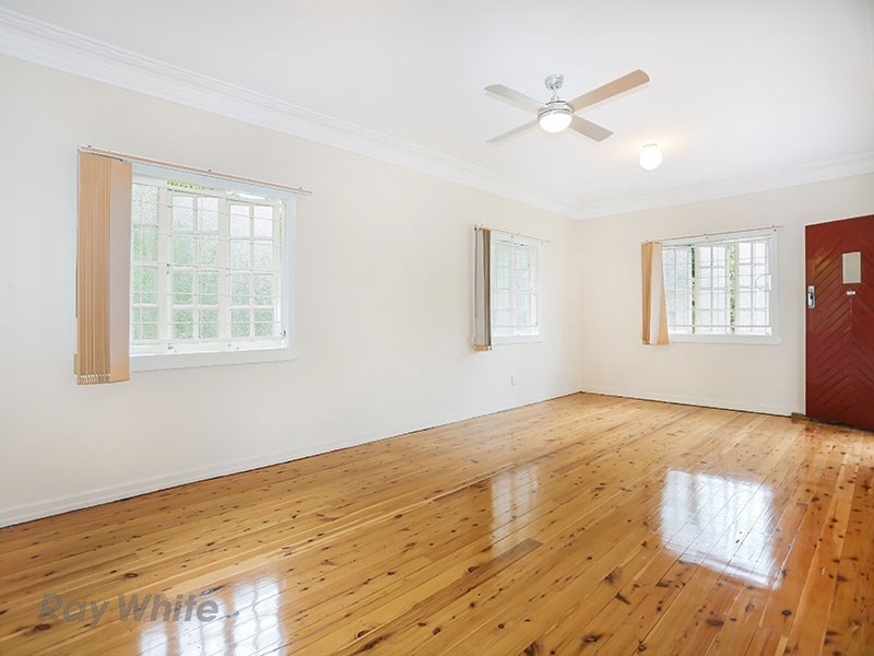 18 Rhodes Street, Stafford QLD 4053