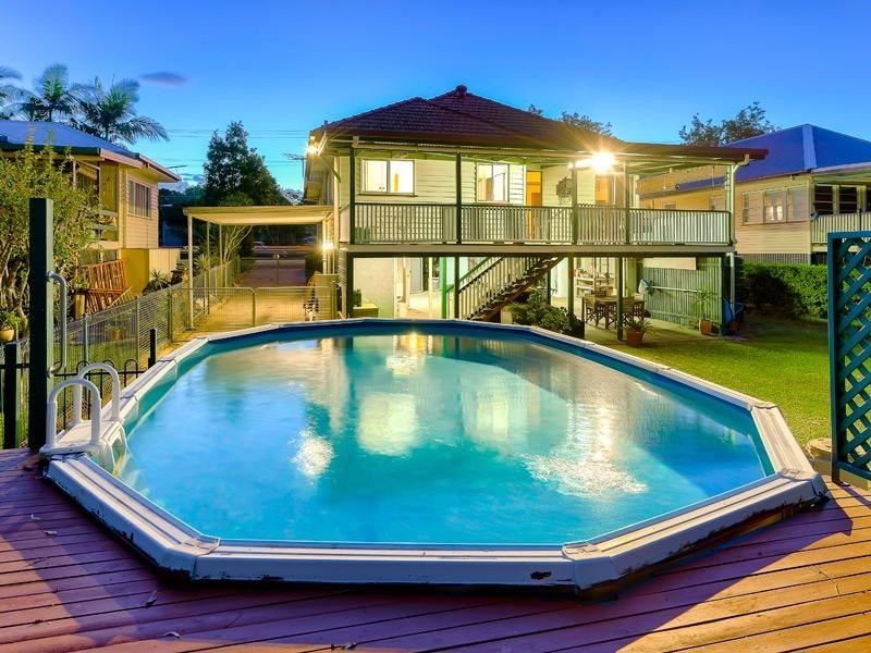 54 Finsbury Street, Newmarket QLD 4051