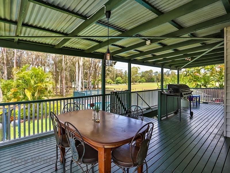 54 Finsbury Street, Newmarket QLD 4051