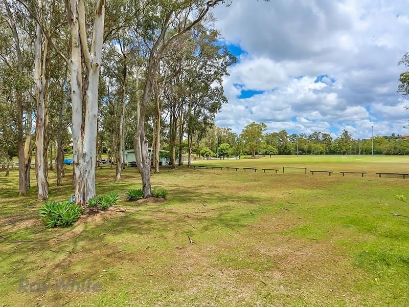 54 Finsbury Street, Newmarket QLD 4051