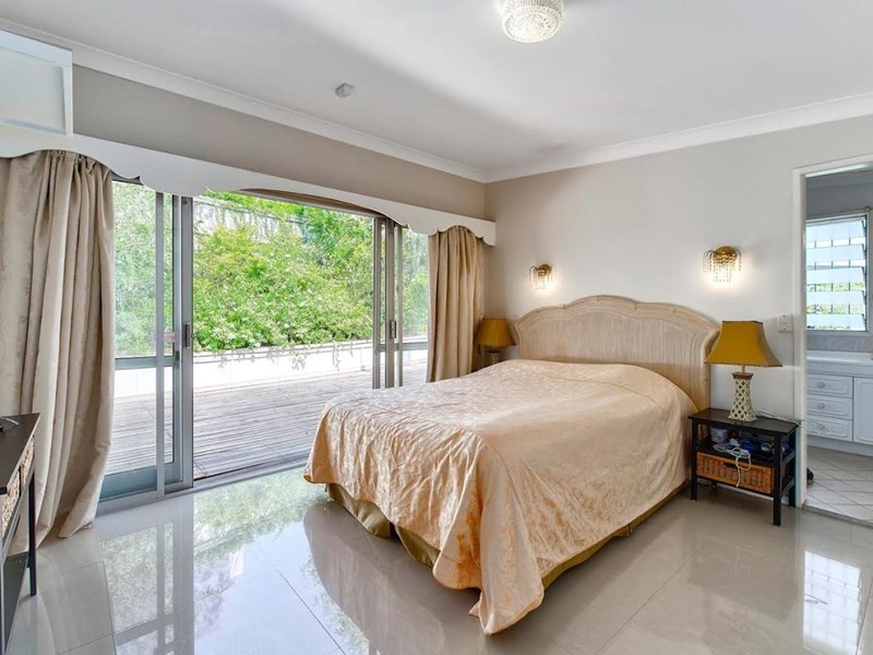 65 Lansdowne Street, Newmarket QLD 4051