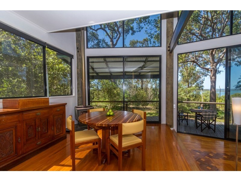 20 The Esplanade, Karragarra Island QLD 4184