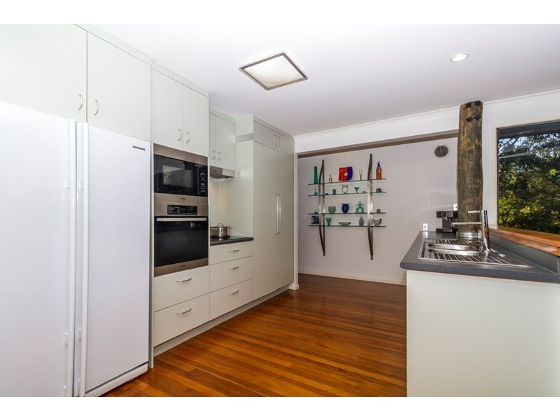 20 The Esplanade, Karragarra Island QLD 4184