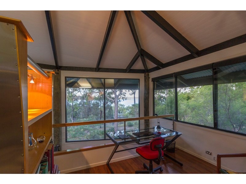 20 The Esplanade, Karragarra Island QLD 4184