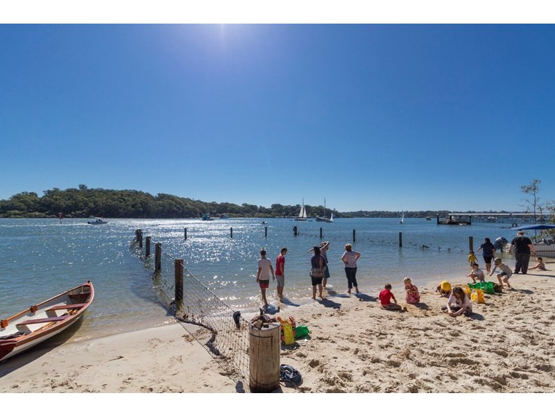 20 The Esplanade, Karragarra Island QLD 4184