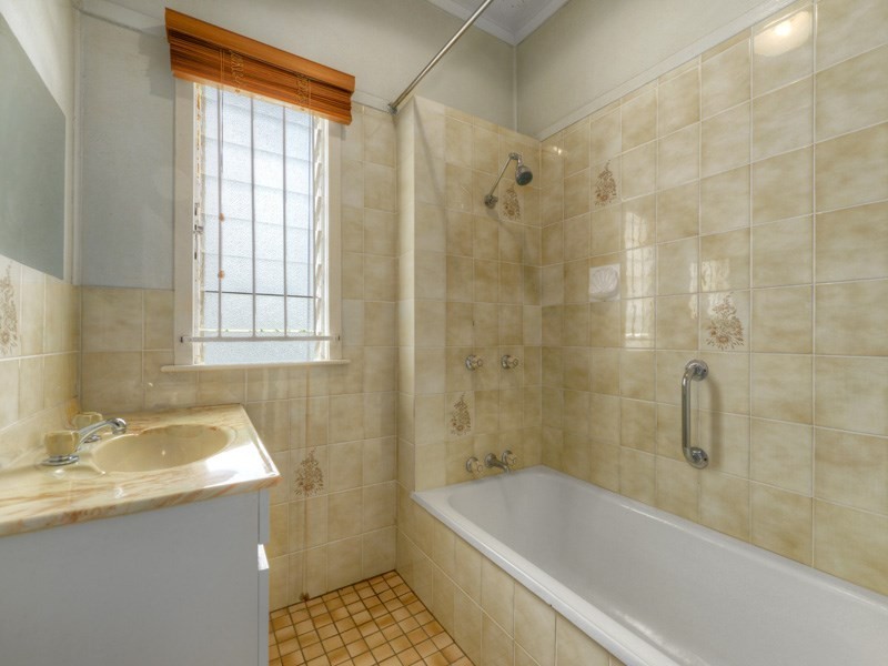 30 Maple Street, Wavell Heights QLD 4012