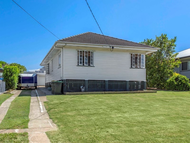 30 Maple Street, Wavell Heights QLD 4012