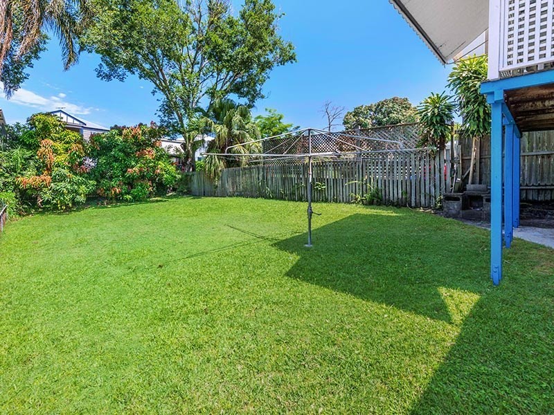 15 Meecham Street, Grange QLD 4051